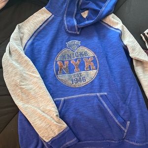 NY Knicks Pullover